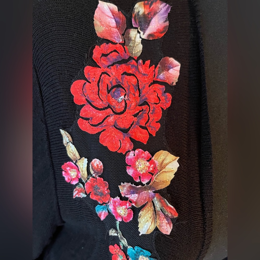 Joseph A brand lightweight seater jacket. Beautiful colored sewn on flowers. - Picture 2 of 2